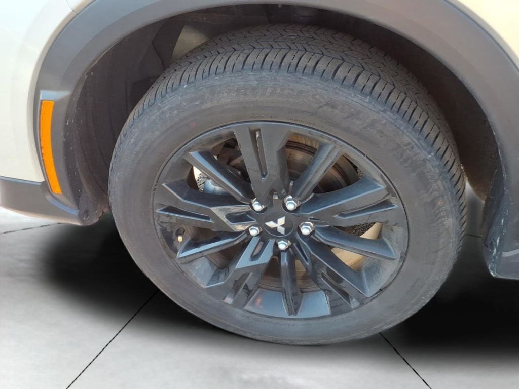 2024 Mitsubishi Eclipse Cross LE