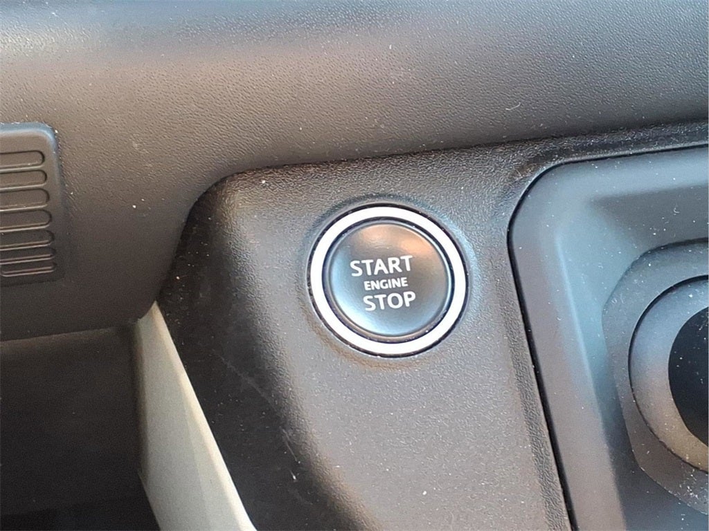 2020 Land Rover Defender 110 SE