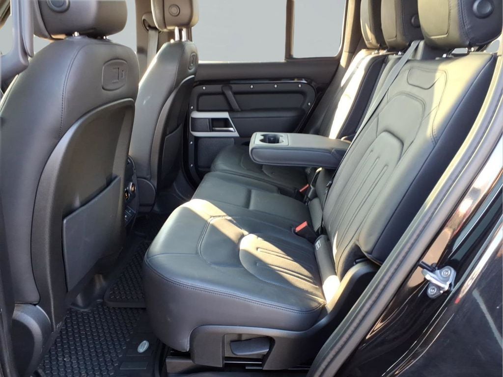 2020 Land Rover Defender 110 SE