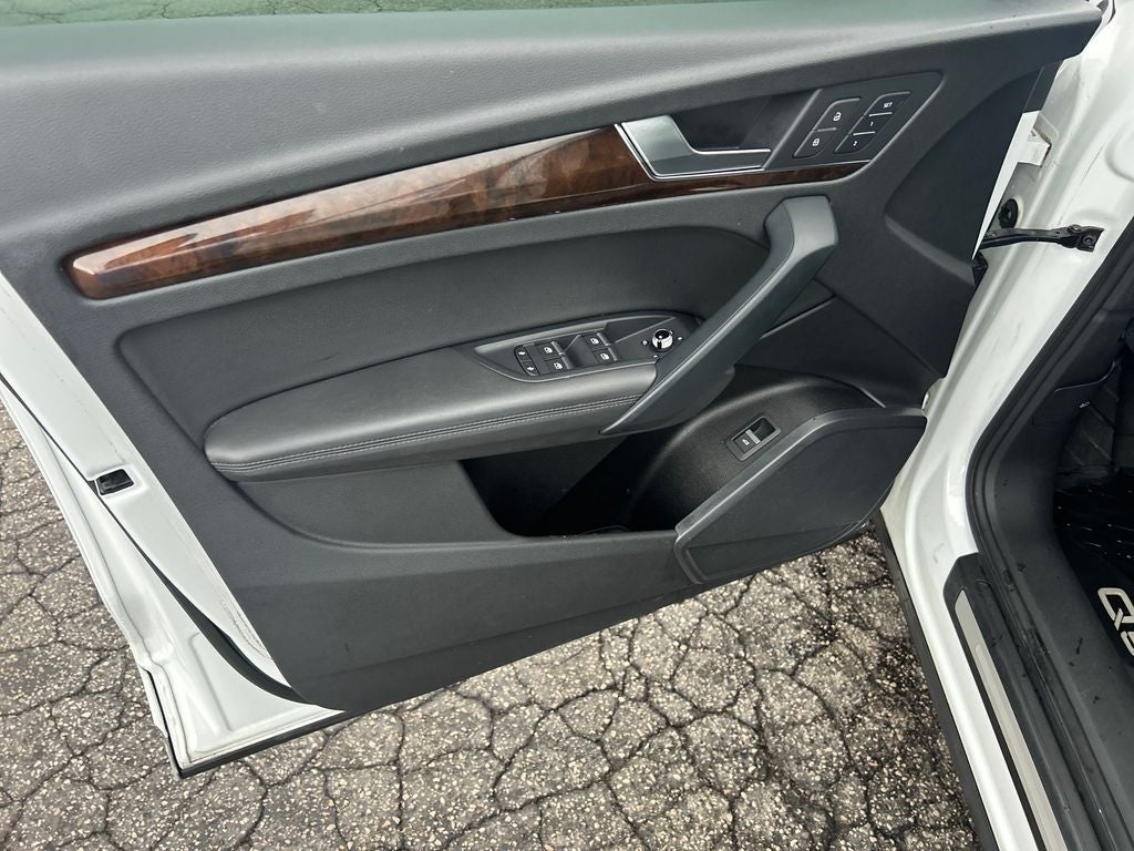 2020 Audi Q5 45 Premium Plus quattro