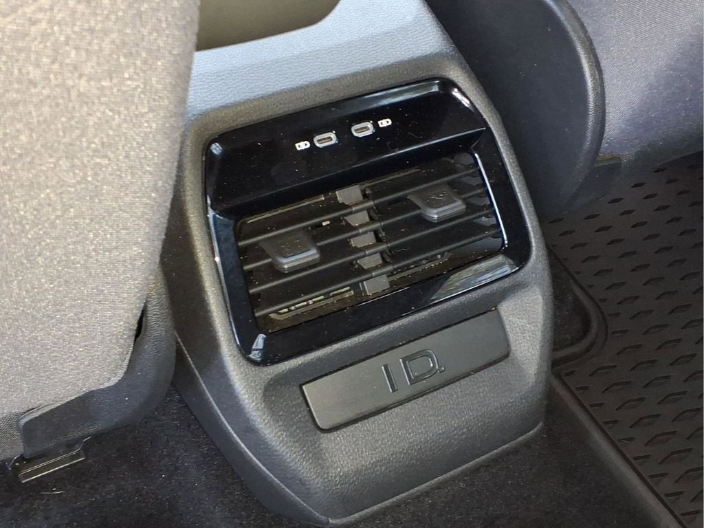 2021 Volkswagen ID.4 Pro