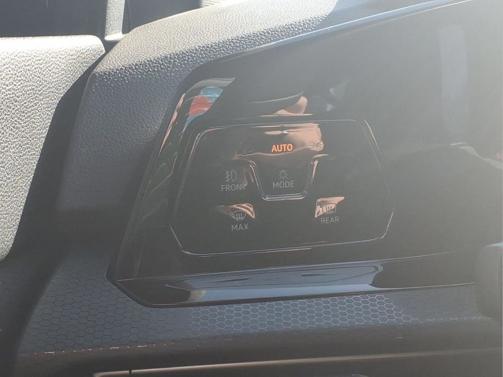 2024 Volkswagen Golf GTI 2.0T S