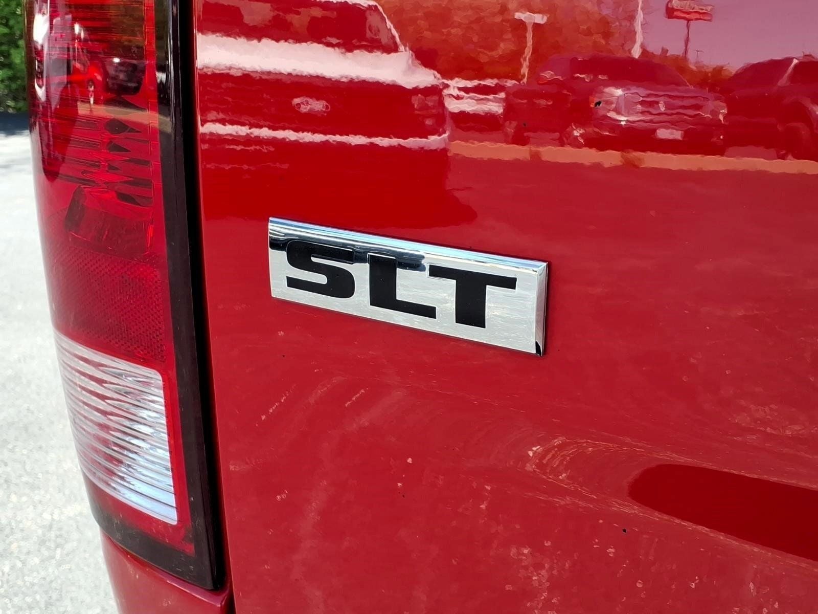 2024 RAM 1500 Classic SLT
