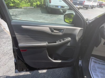 2022 Ford Escape Hybrid SE