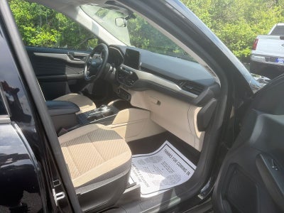 2022 Ford Escape Hybrid SE