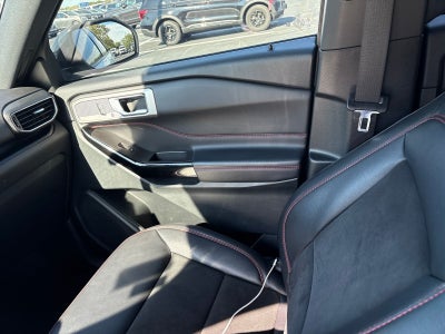 2024 Ford Explorer ST-Line