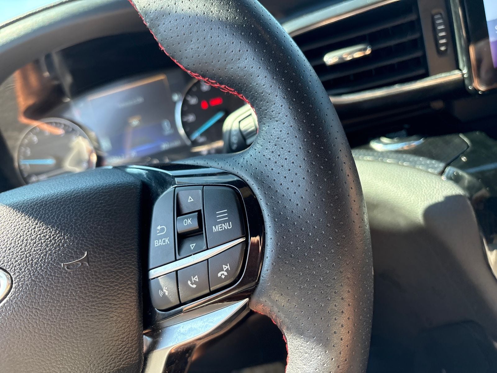 2024 Ford Explorer ST-Line