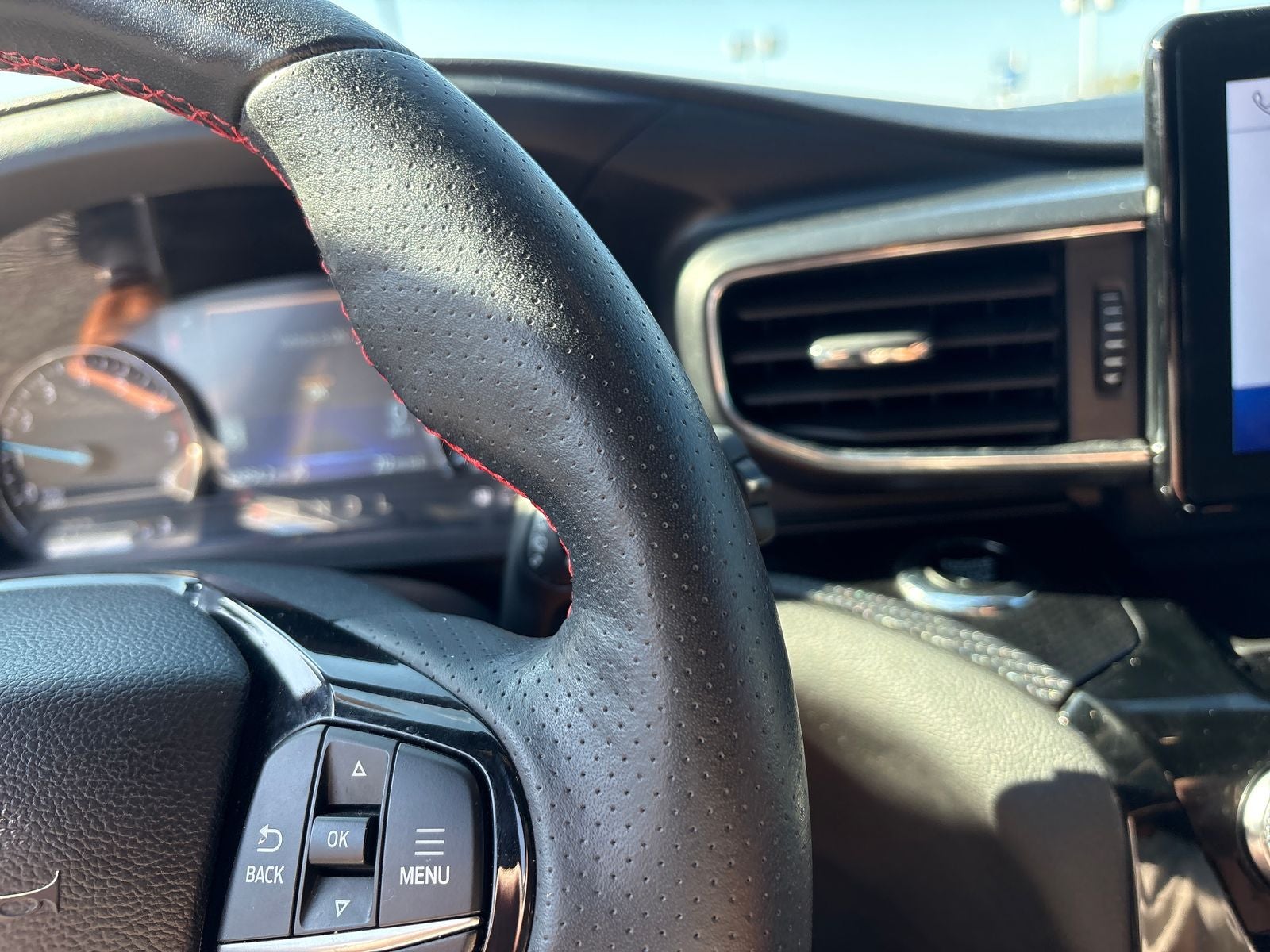 2024 Ford Explorer ST-Line