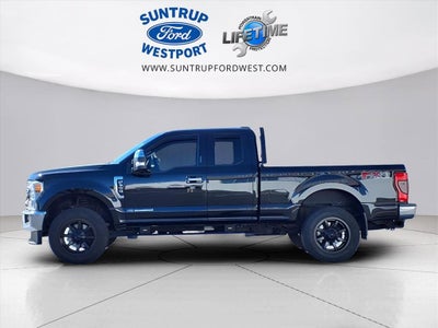 2022 Ford F-350SD Lariat