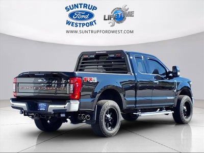 2022 Ford F-350SD Lariat