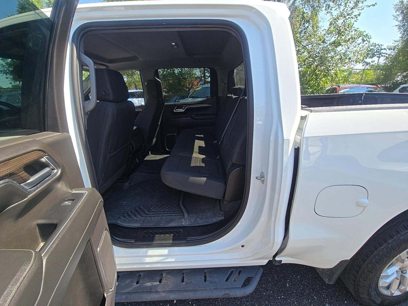 2024 Chevrolet Silverado 1500 LT LT1
