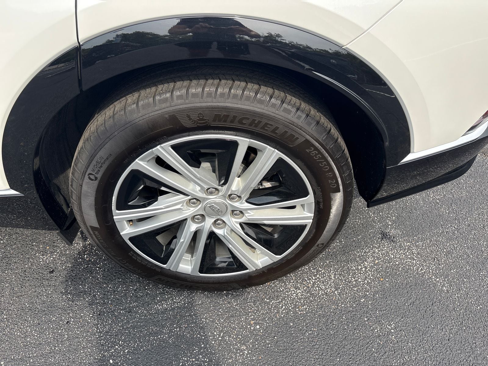 2024 Cadillac LYRIQ Tech