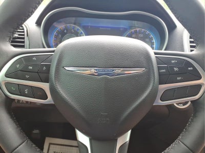 2023 Chrysler 300 Touring