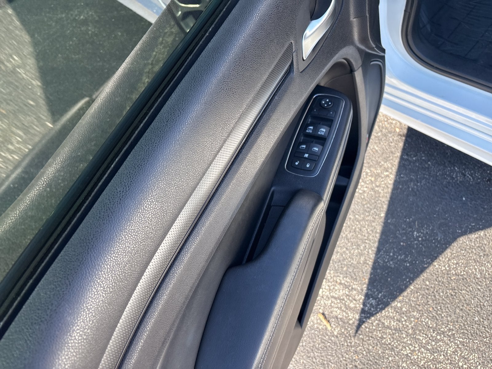 2016 Chrysler 300 S