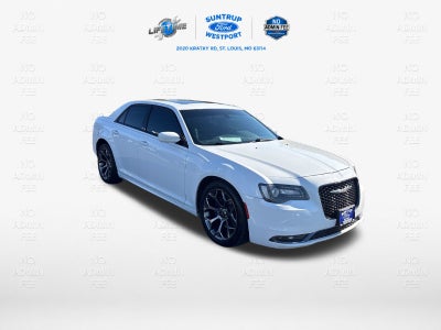 2016 Chrysler 300 S