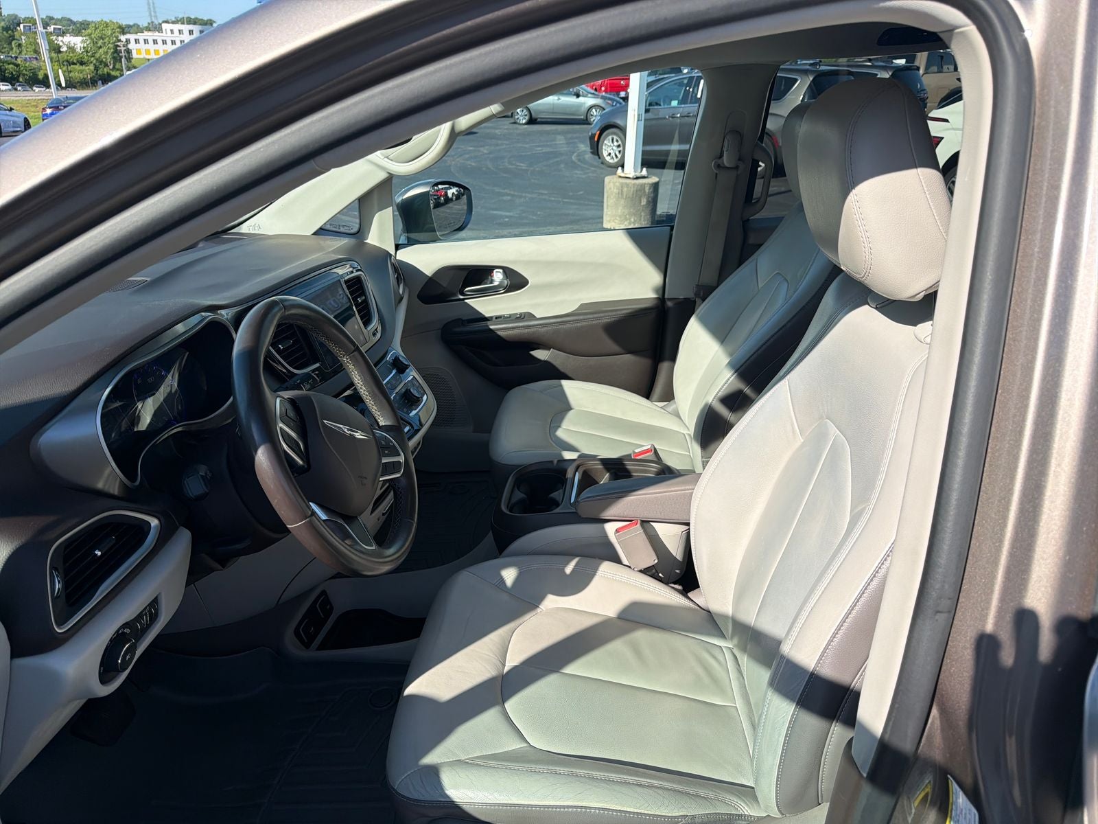 2017 Chrysler Pacifica Touring L