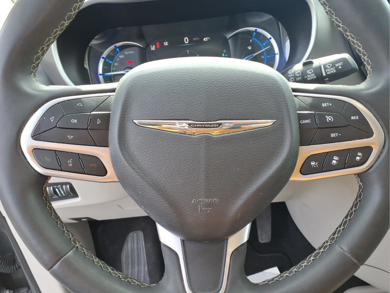 2023 Chrysler Pacifica Hybrid Touring L