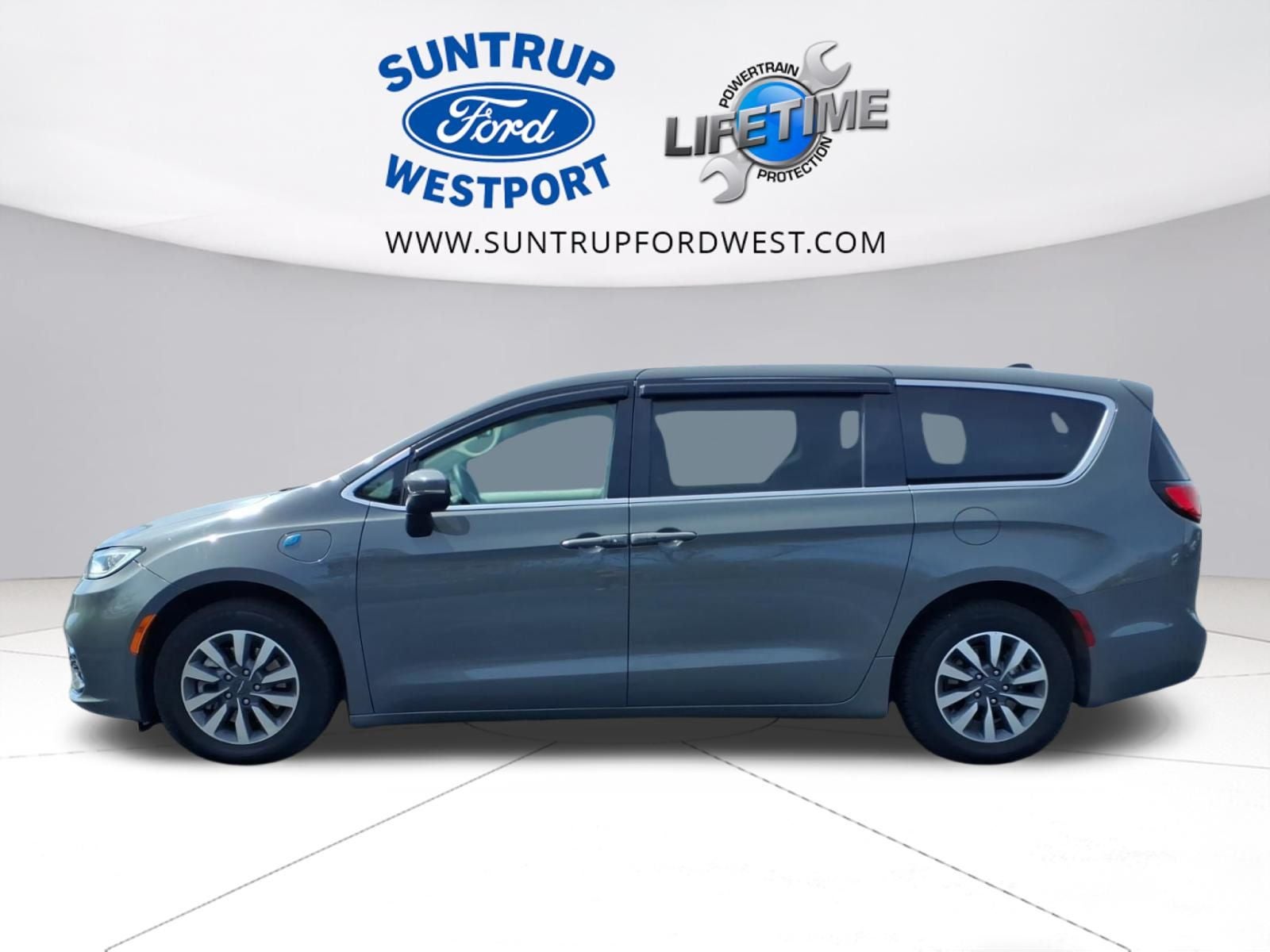 2023 Chrysler Pacifica Hybrid Touring L