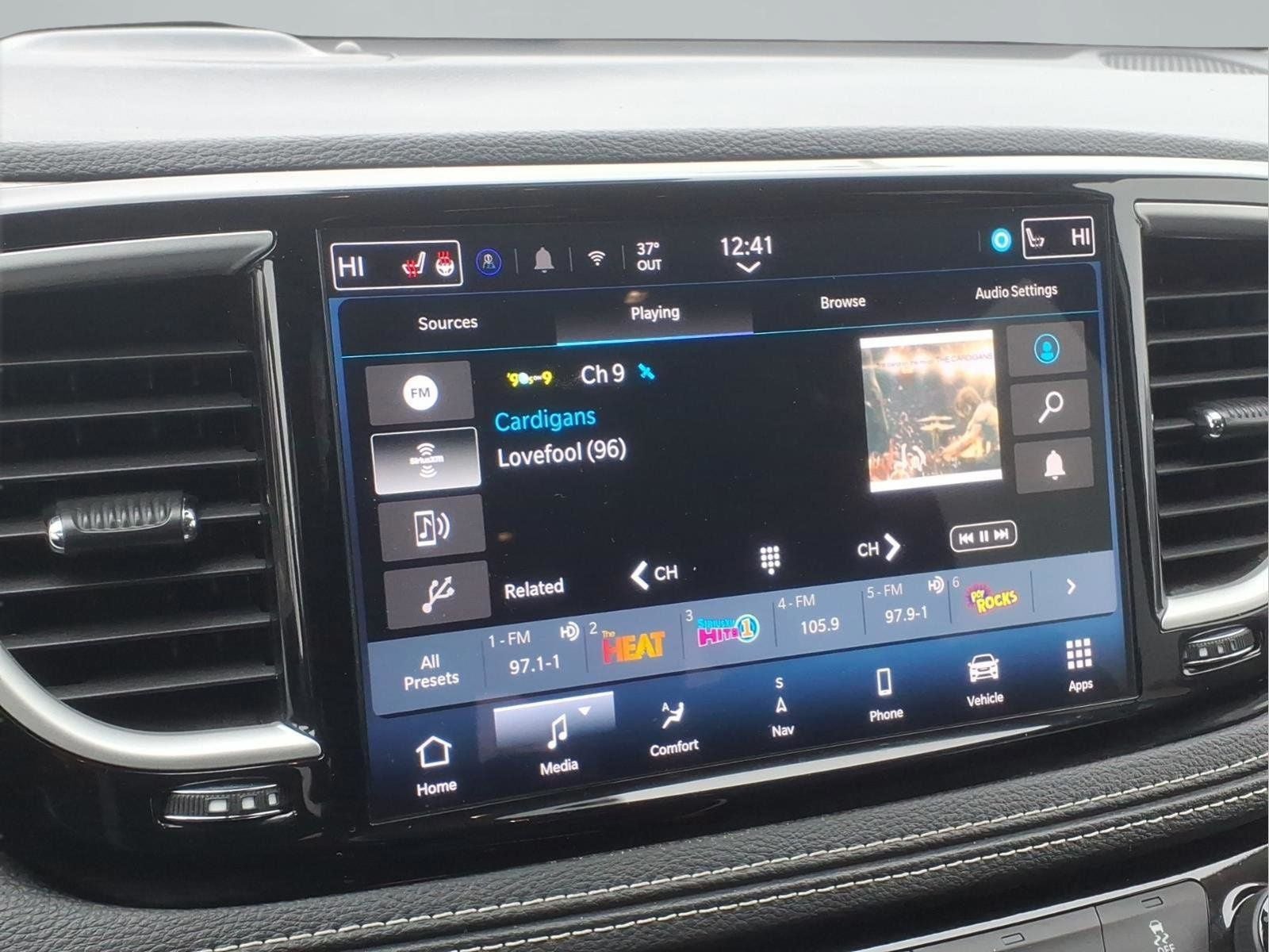 2024 Chrysler Pacifica Hybrid Select