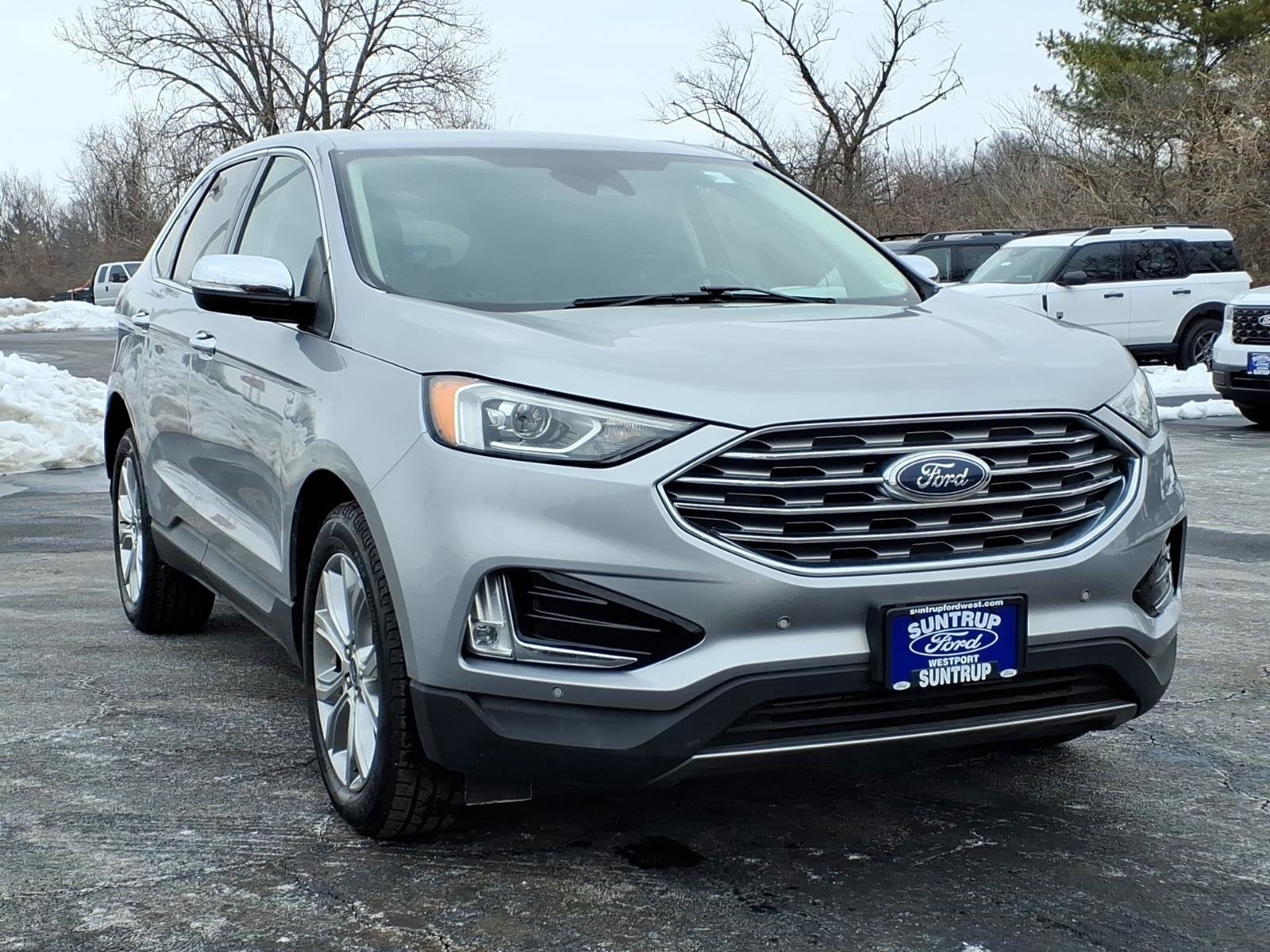 2022 Ford Edge Titanium