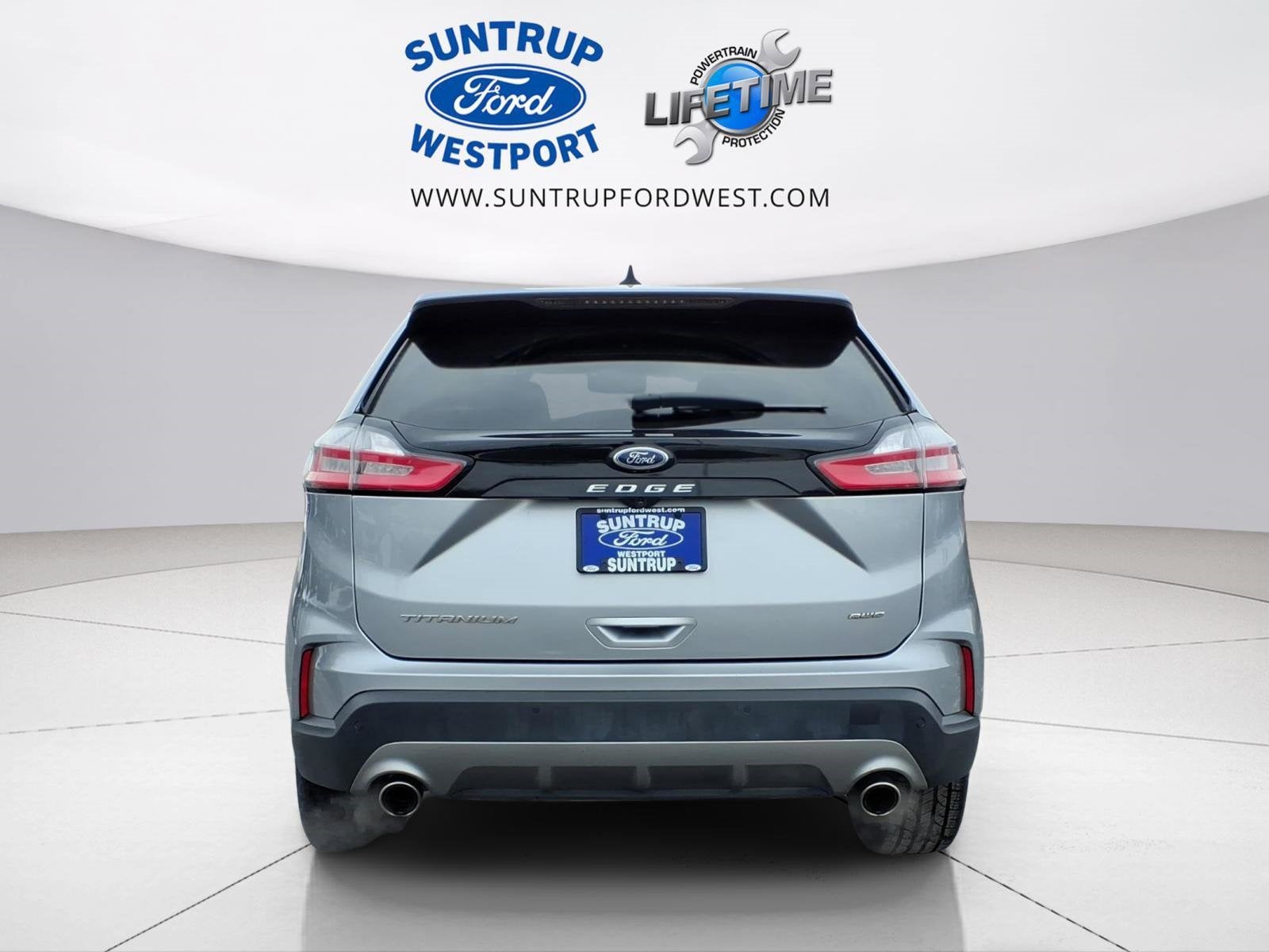 2022 Ford Edge Titanium