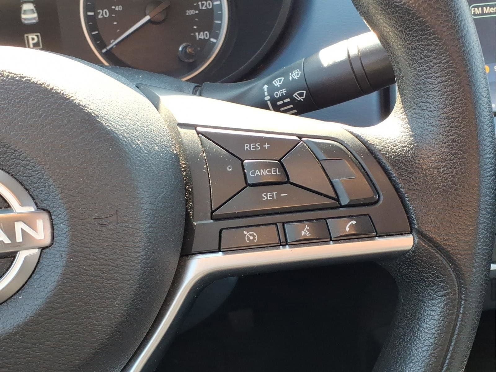 2023 Nissan Versa 1.6 SV