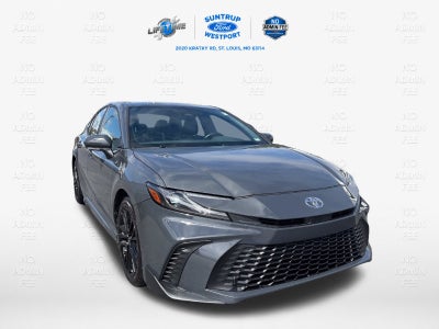 2025 Toyota Camry SE Hybrid