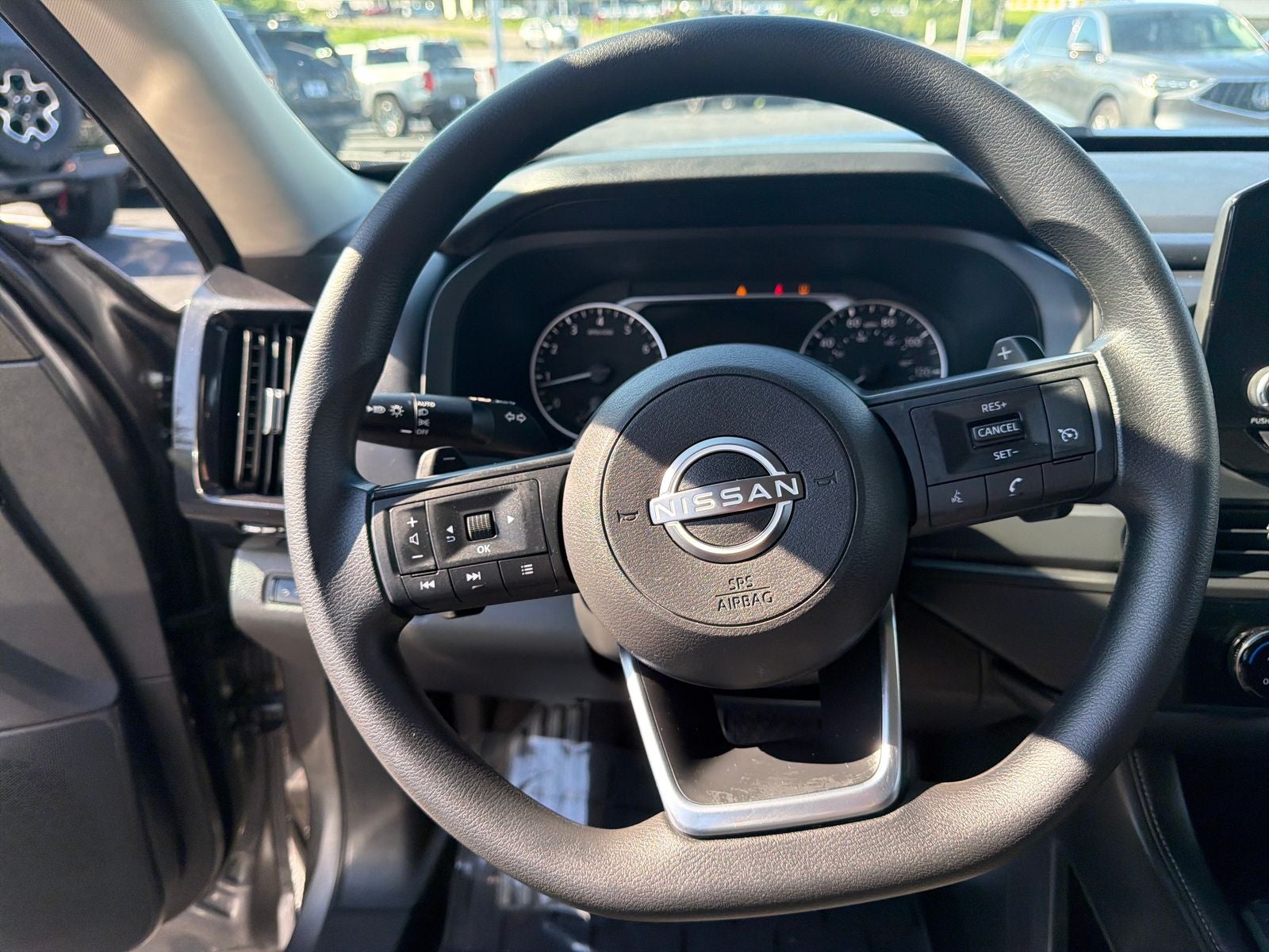2025 Nissan Pathfinder S