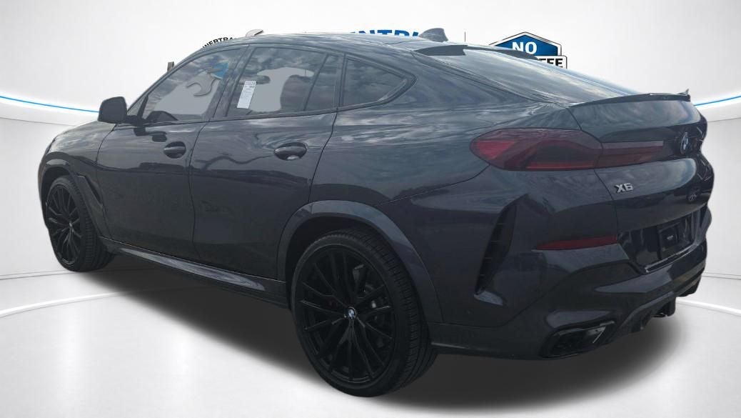 2021 BMW X6 M50i
