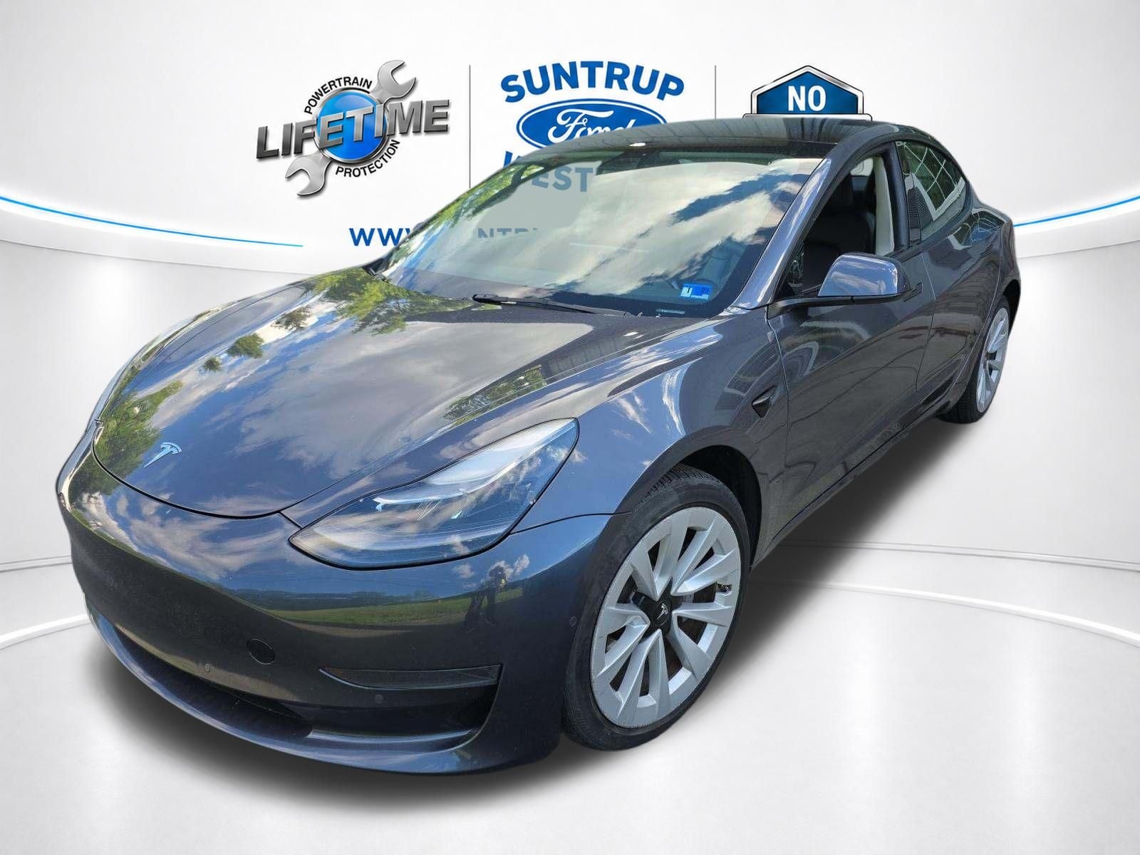 2022 Tesla Model 3 Base
