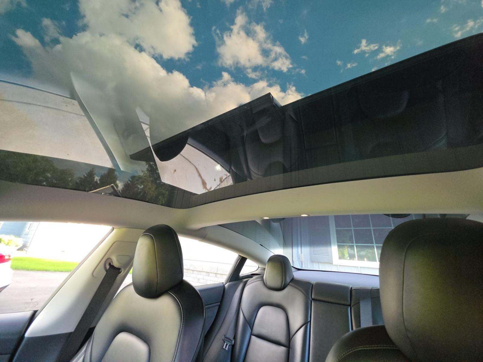 2022 Tesla Model 3 Base