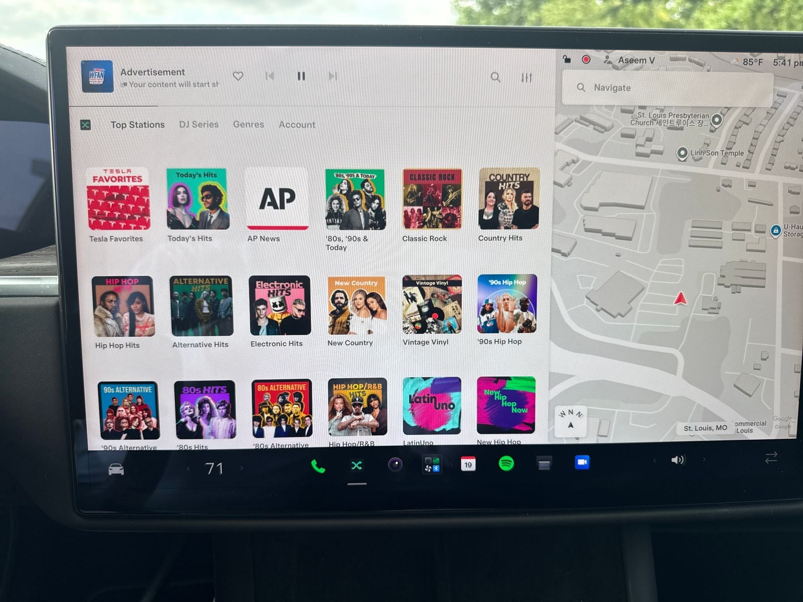 2022 Tesla Model X Base
