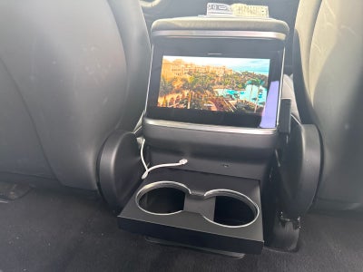 2022 Tesla Model X Base