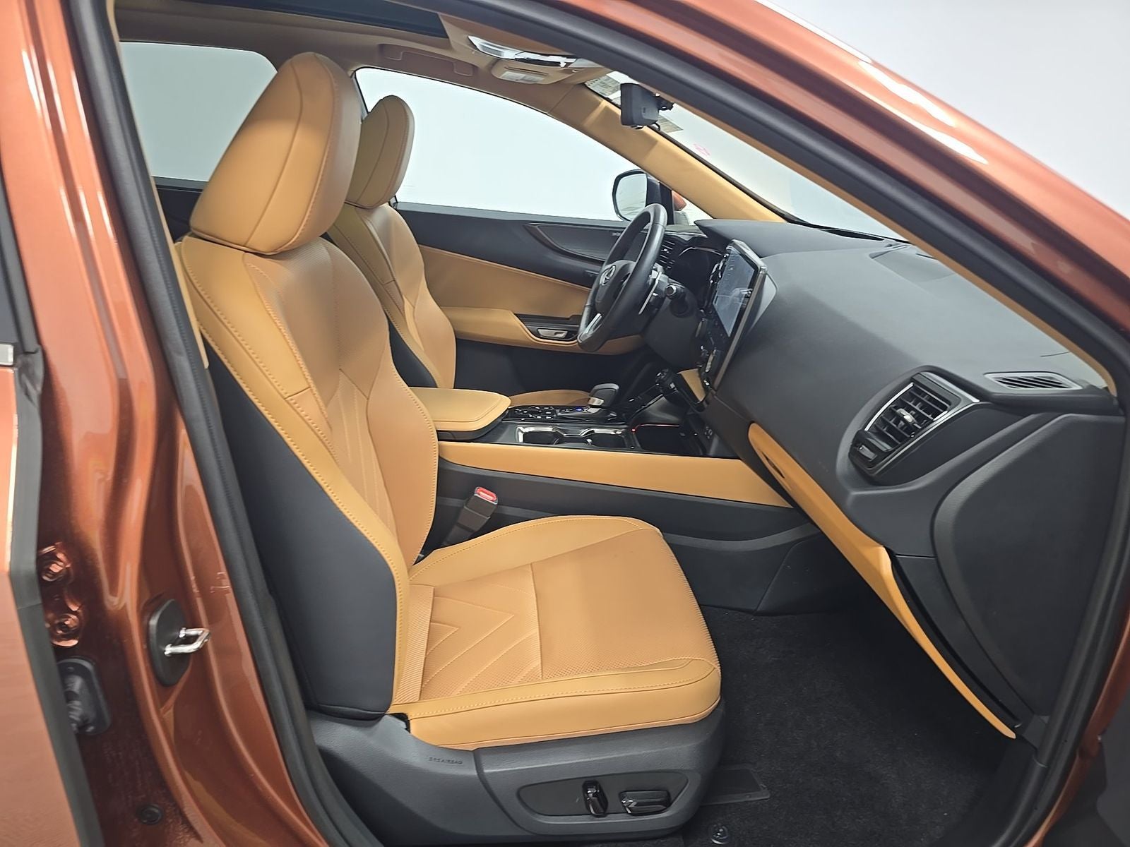 2025 Lexus NX 450h+ Luxury AWD