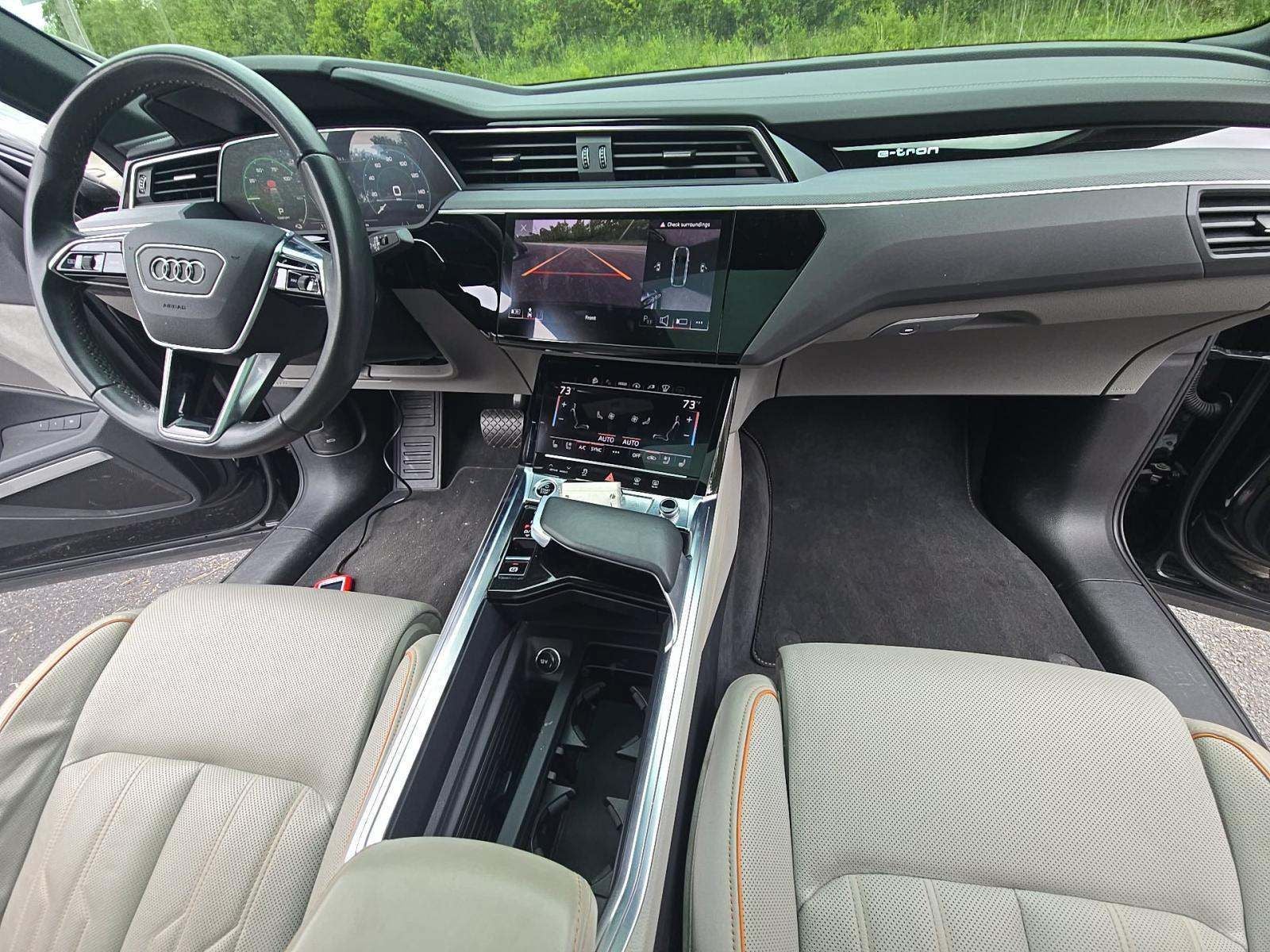 2024 Audi Q8 Sportback e-tron Prestige S line quattro