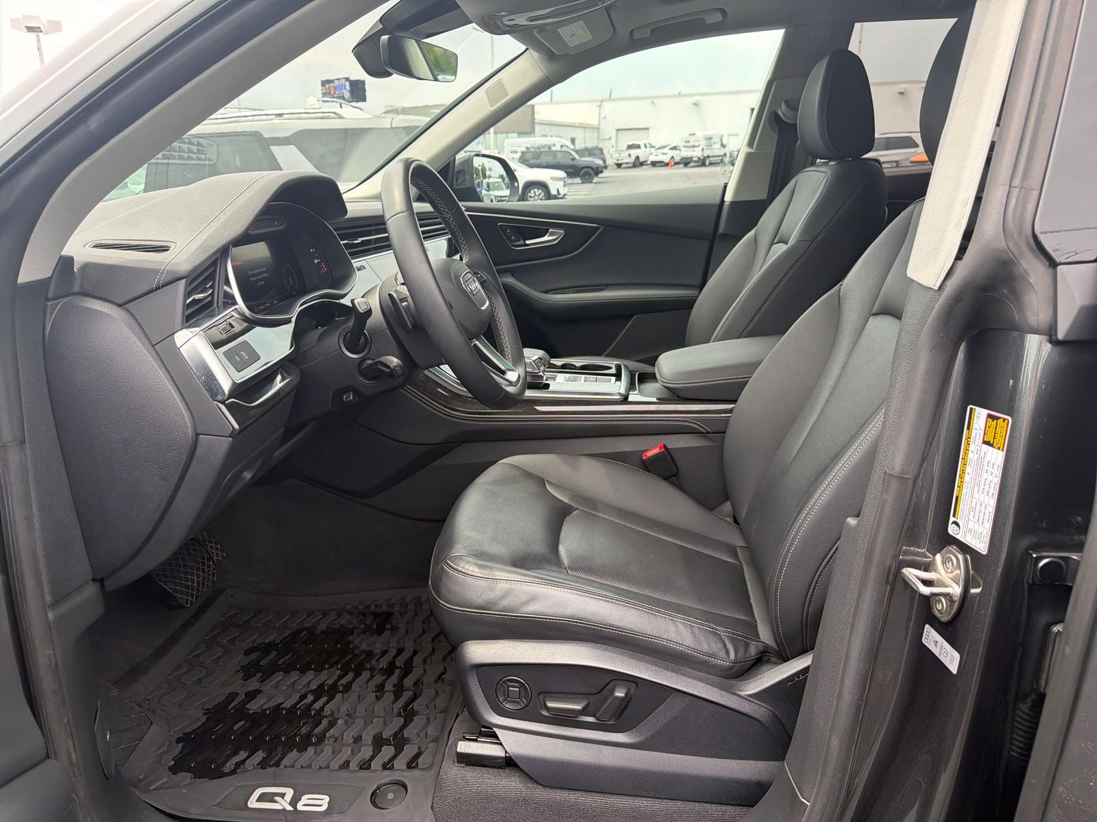 2023 Audi Q8 55 Premium Plus quattro