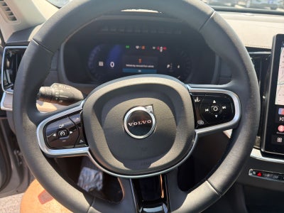2025 Volvo XC90 B5 Plus 2025.5