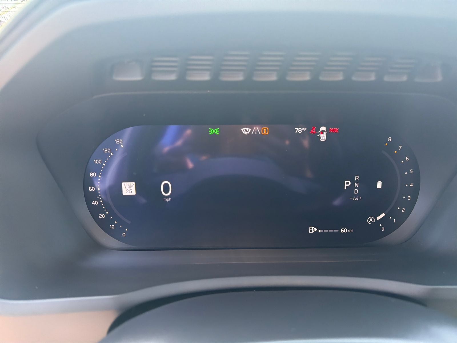 2025 Volvo XC90 B5 Plus 2025.5