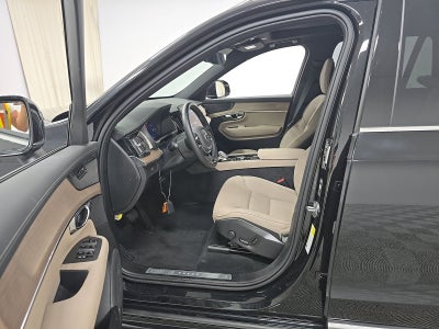 2026 Volvo XC90 B5 Plus